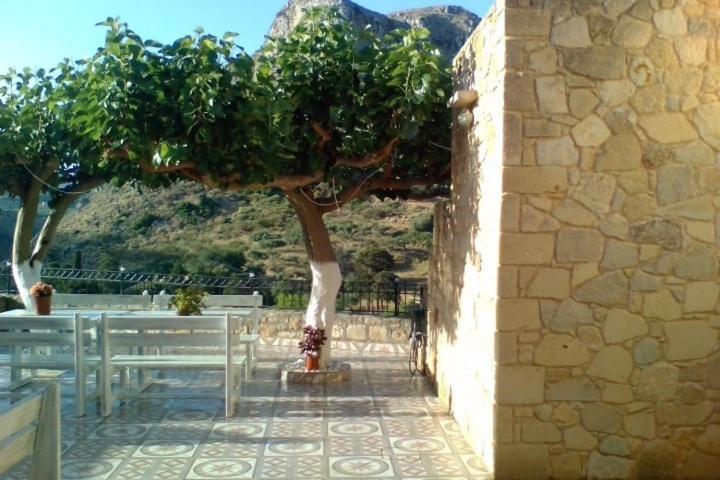 Luxurious Stone Apartment 2 Kera  Ngoại thất bức ảnh